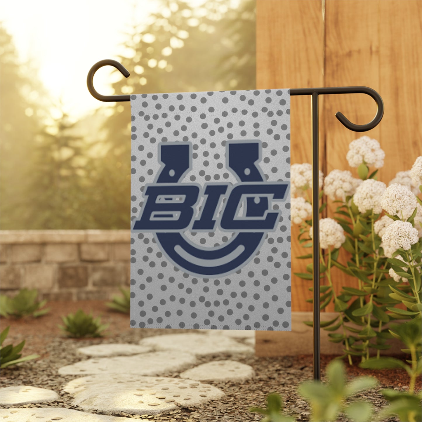 Yard Flag – Polka Dot 'BIC' Team Logo Mustangs