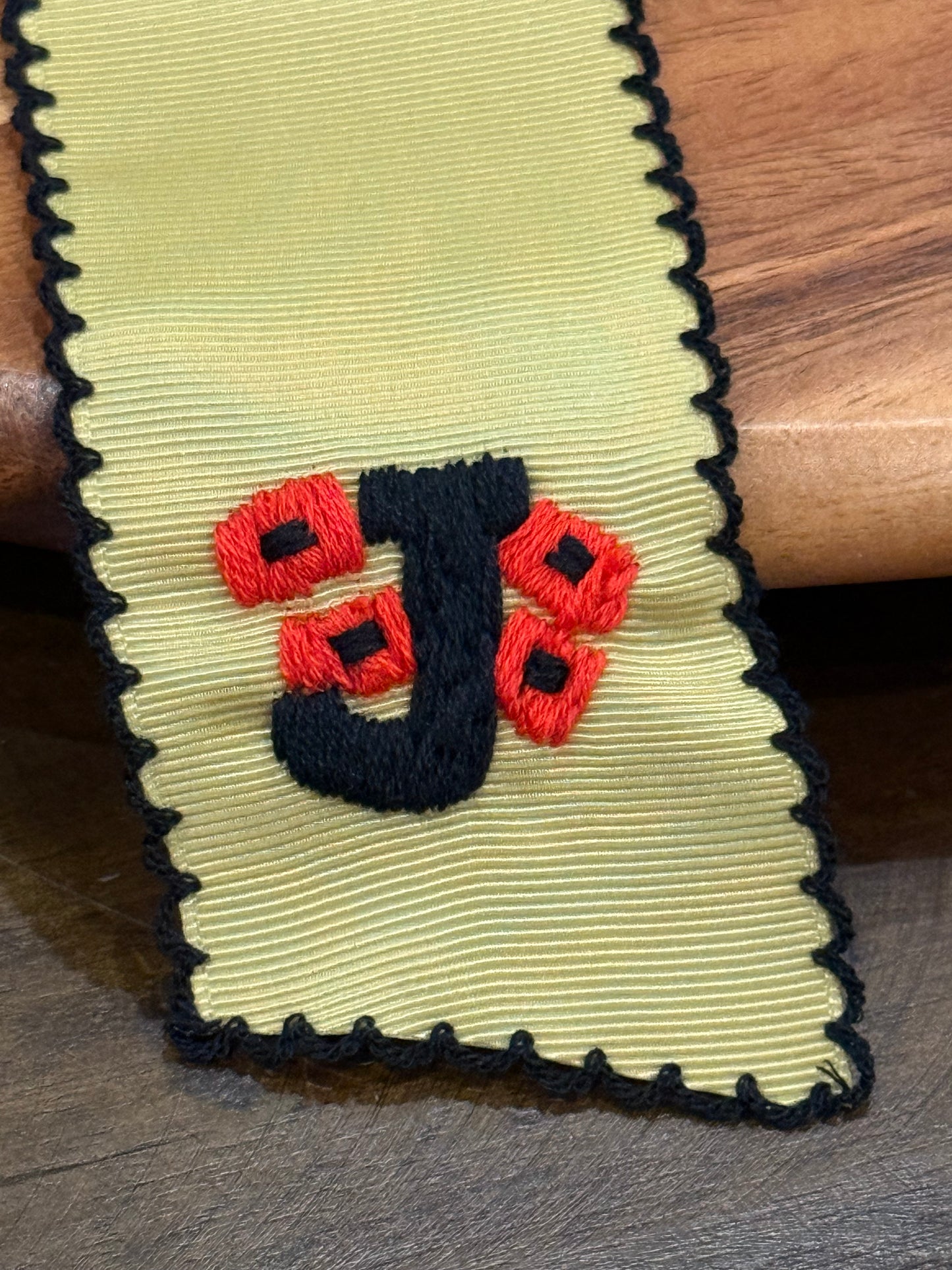 PO8- Jonesboro Embroidered Bow