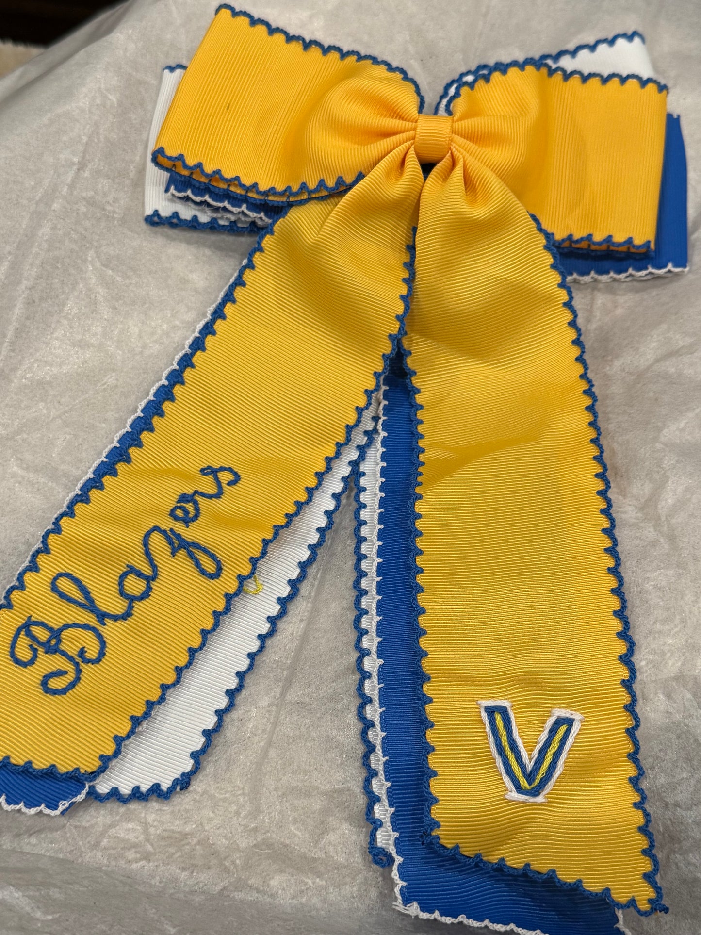 PO8- Valley View Embroidered Bow